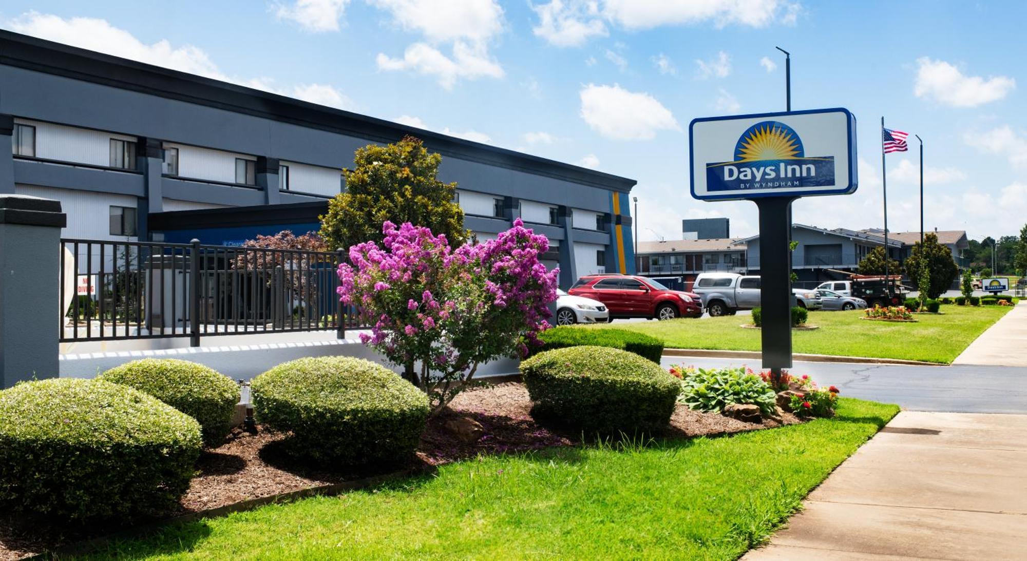Days Inn By Wyndham Fort Smith Exterior foto